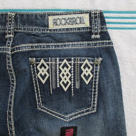 New ROCK & ROLL Cowgirl Jeans Size 32 X 34 Embellished Bootcut Denim - Picture 11 of 14